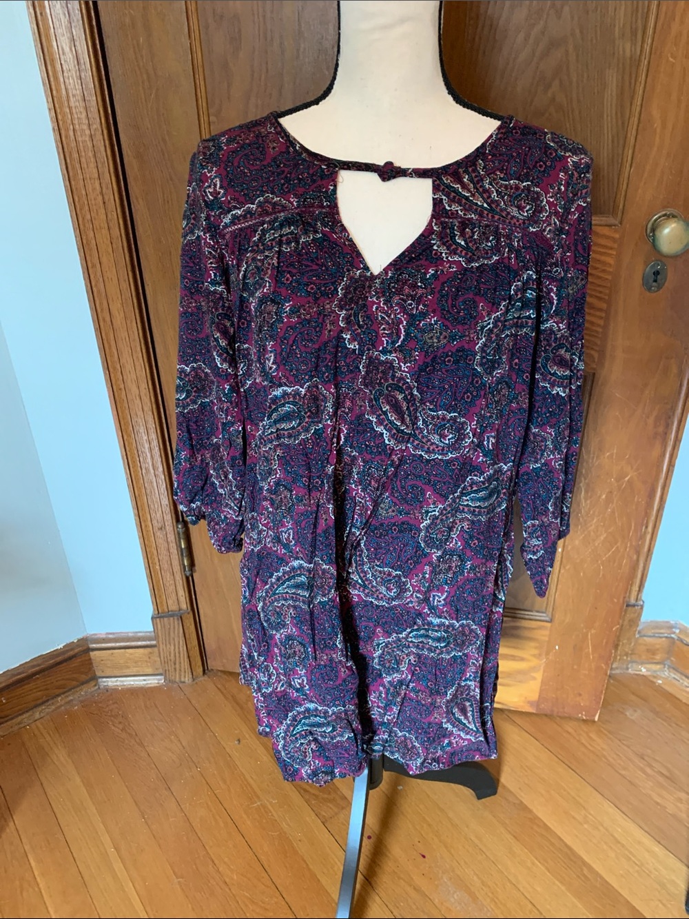 American Eagle Outfitters Burgundy Paisley Keyhole Dress